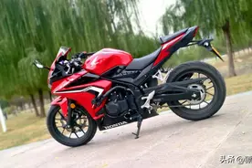 要啥没啥但是依然香！试驾本田CBR400R图片