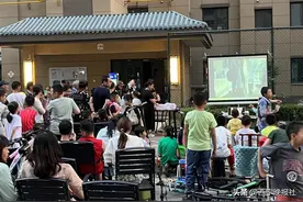 这样的星空与光影，赴一场夏夜专属浪漫小区活动图片