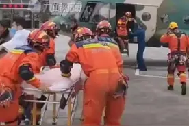 凡人英雄！地震时男子放弃逃生拉闸泄洪救了几百人图片