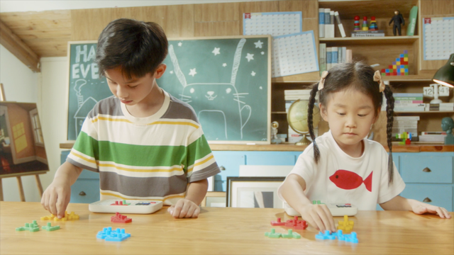 计客又一爆品，超过瘾新桌游——超级积木！承包孩子一整个暑假