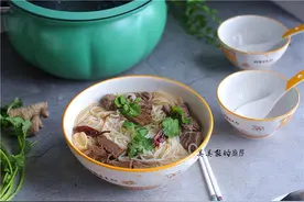 一天卖掉300碗的牛肉粉，在家3步就搞定！爽滑入味，超过瘾图片