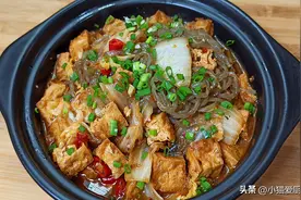 自从学会白菜和豆腐泡制作做法，一家人抢着吃，上桌连汁都不剩图片