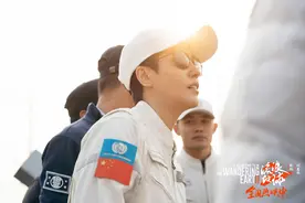 韩朵朵玫瑰浪漫绽放《流浪地球2》，心中有团火的王智终于被看见图片