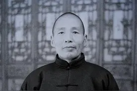 1949年起义后又被忽悠重新附逆，翻来覆去的康定国军都是憨憨吗？图片