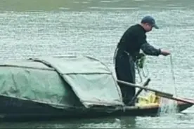 村民从江中捞出一枚印章，转手卖了1300万，不料3年后却大难临头图片