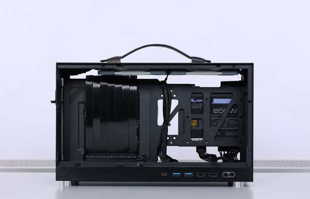 预算7K打造10.8L桌面ITX小钢炮：14400+5060+闪鳞S400 Pro装机