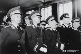开国十大大将，在解放战争时期，都是担任什么职务！图片
