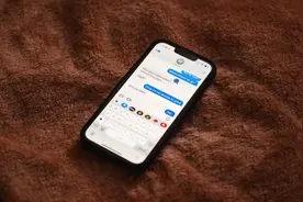 电厂丨iMessage聊天不舒服、橙色暗示买买买，这是苹果、淘宝的颜色“小心机”图片