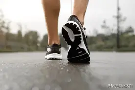 跑步多了脚心疼？这样做能缓解图片