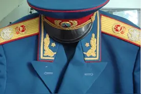 永恒的经典——我军55式礼服图片