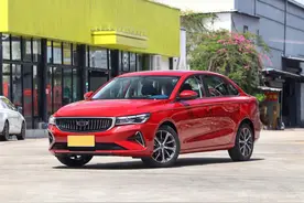 实惠国产轿车，外观好看、内饰精美，顶配才13万，解读吉利帝豪图片