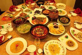 我与女同事出差后续，部门聚会的故事图片