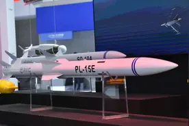 霹雳17导弹首度曝光，射程远超霹雳15，专门对付美军预警机图片