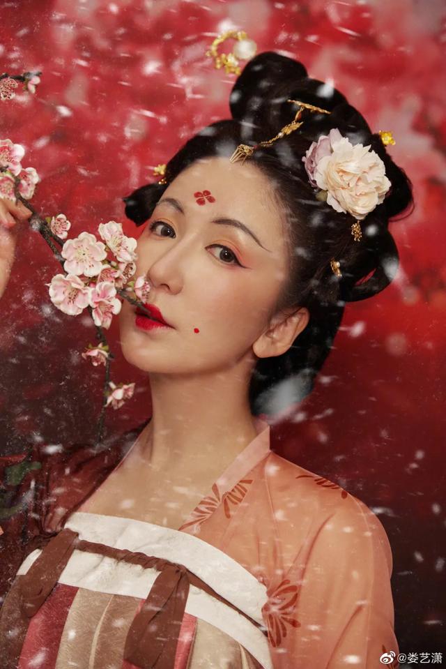 吊打韩国化妆术！中国女生这样化妆也太美了