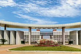网友建议“加快新余学院合并升格为江西工业大学”，官方回复了图片