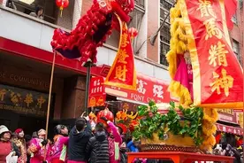 美国老太玩麻将，一点不稀奇图片