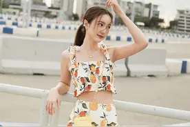 今夏流行“瘦瘦裤”，120斤穿成90斤图片