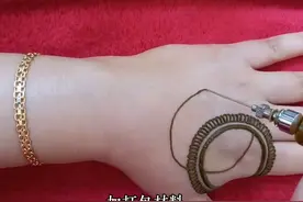 深圳一美女开菜鸟驿站太赚钱，一年赚50万，她到底怎么赚...图片