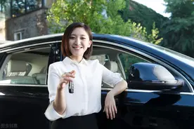 一年亏112亿！“国产神车”面临破产，创始人却套现百亿离场图片