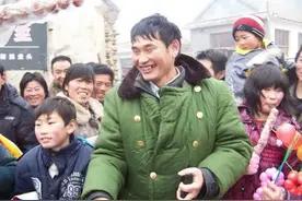 大衣哥因“巨额赔偿”生病住院？谷传民：祝他早日康复，8月开庭图片