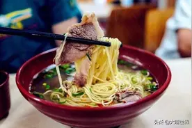 兰州拉面是青海人开的？青海人开了3.3万家兰州拉面店，遍布全国图片