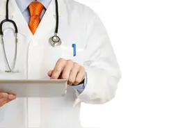 看病最好找主任？主治、副主任、主任医师到底该怎么选？图片