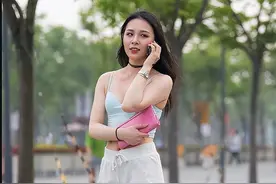 50岁老太太好色，徘徊在四个男人之间，最终酿成悲剧图片