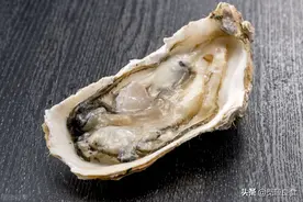 生蚝和牡蛎长得一模一样，为什么会有如此大的区别？看完就明白了图片
