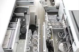 不到4㎡储存上千件物品，这位日本主妇厨房收纳法值得所有人学习图片