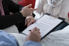 立遗嘱的六种方式：自书遗嘱不需要公证，但有3个知识点要记住图片