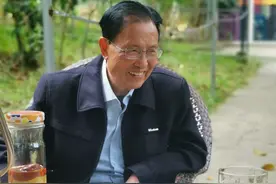 86岁老爸新冠肺炎，最有效治疗方法:多吃，多吃高营养的食物！图片