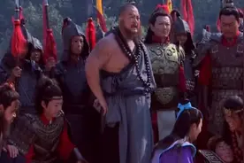 吴用自尽前一刻恍然大悟，梁山真正的老大，不是宋江也不是晁盖图片