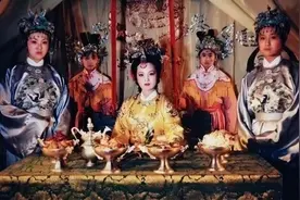 贾元春死得有多凄惨？曹雪芹用八个字，写出其惨状，令人不忍细读图片