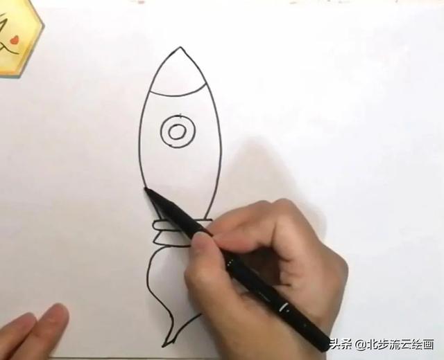 简单的火箭简笔画，看看谁画得又快又漂亮