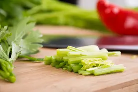 吃芹菜真的降血压嘛？图片