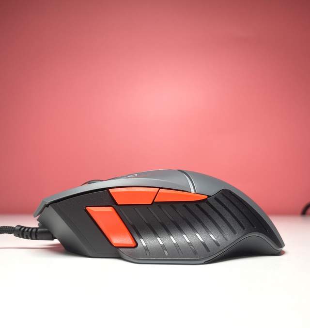 帅气舒服的血手幽灵，游戏打工都适合