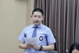 成都初三男生被北大录取，妈妈回应：从小很尊重孩子，不希望他成为“书呆子”图片