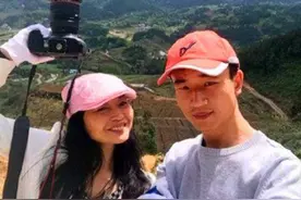 重庆23岁小伙痴恋46岁离异大妈，相识2月闪婚，6年过去恩爱如初图片