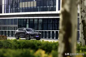18万买旗舰中型SUV 中保研碰撞全优的长安UNI-K值不值得买？图片
