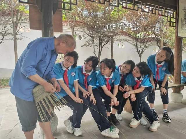 四川省民生研究会新媒体中心-官网