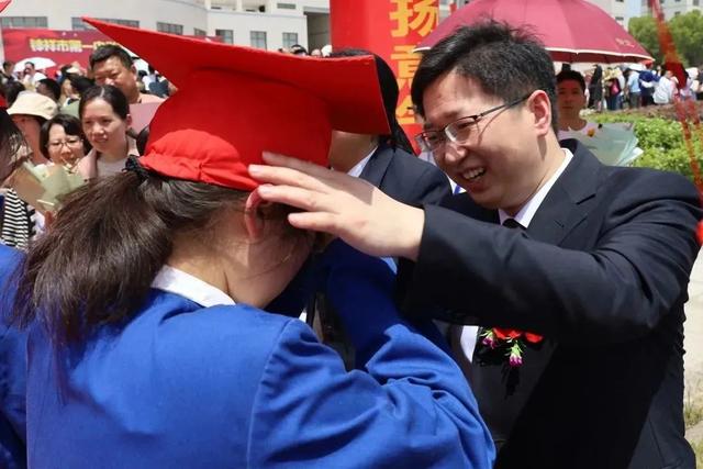 青春 成长 感恩 责任——钟祥一中举行2023届高三学生成人礼!