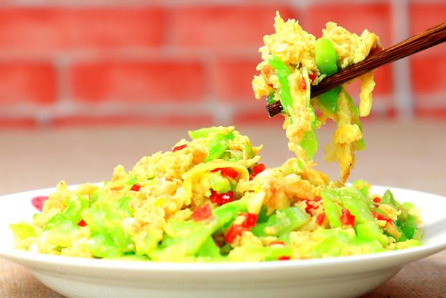 “七月中、腊月半，老人过得心胆颤”，为啥？这6种食物或可缓解