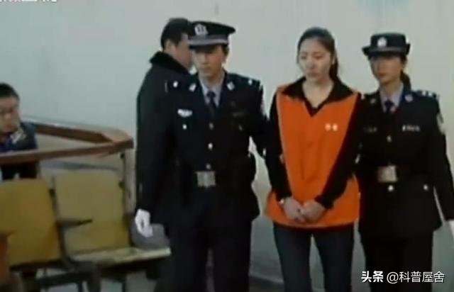 2012年，浙江一女明星醉驾撞死人，肇事逃逸，为何只判4年6个月？
