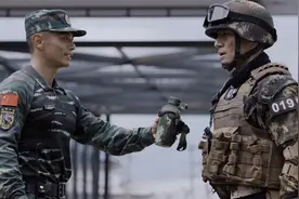 白龙除了《特战荣耀》还出演过这么多剧，还和成龙刘德华同框图片