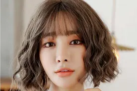 脸大，脖子短？美人扎心了图片