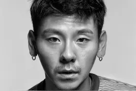 《漫长的季节》里的哑巴也太会演了吧！又丑又帅，性张力十足图片