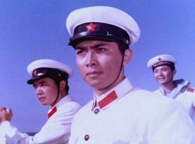 唐国强为什么被定为毛主席的特型演员？