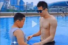 真有钱！郭艾伦带Tatan一家游上海，住五星级酒店，品尝美味早餐图片