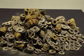 岳飞每年俸禄是7.2万贯，换算到现在是多少钱呢 你可能都想不到！图片