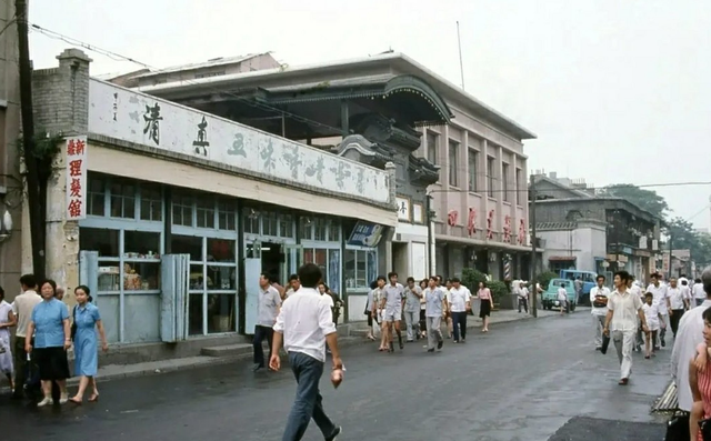 1976年，王洪文秘书突然发现不对劲，火速申请调离：这人要完蛋了